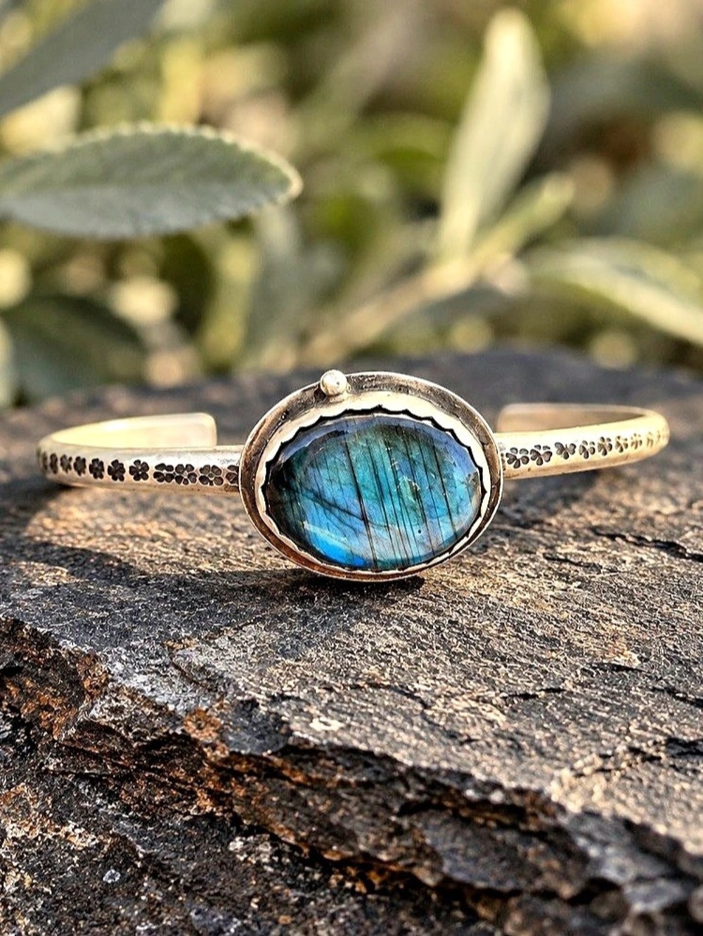 Handmade Labradorite .925 Sterling Silver Floral Cuff Bracelet